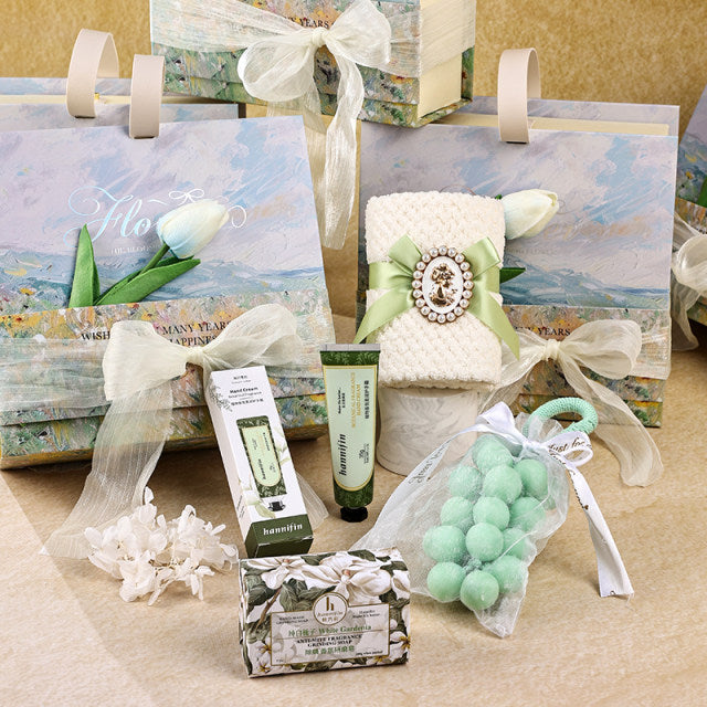 Blue Blossom Gift Set