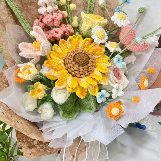 Crochet Bouquet Golden Sunshine (Ready to Gift)