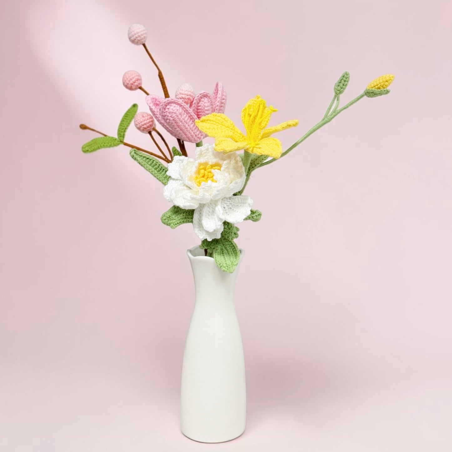 Crochet Bouquet Blooming Whisper (No Vase)