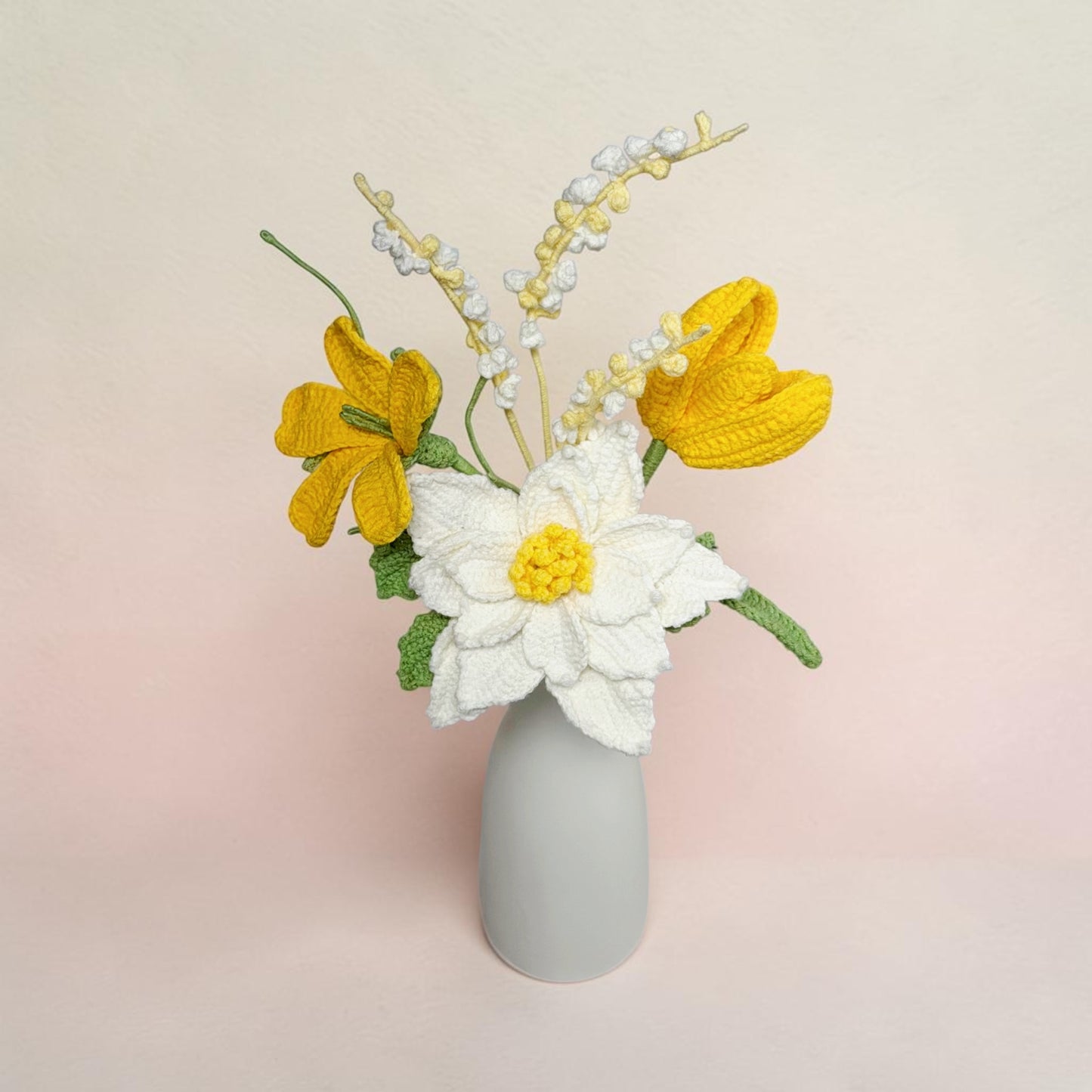 Crochet Bouquet Ivory Glow (No Vase)