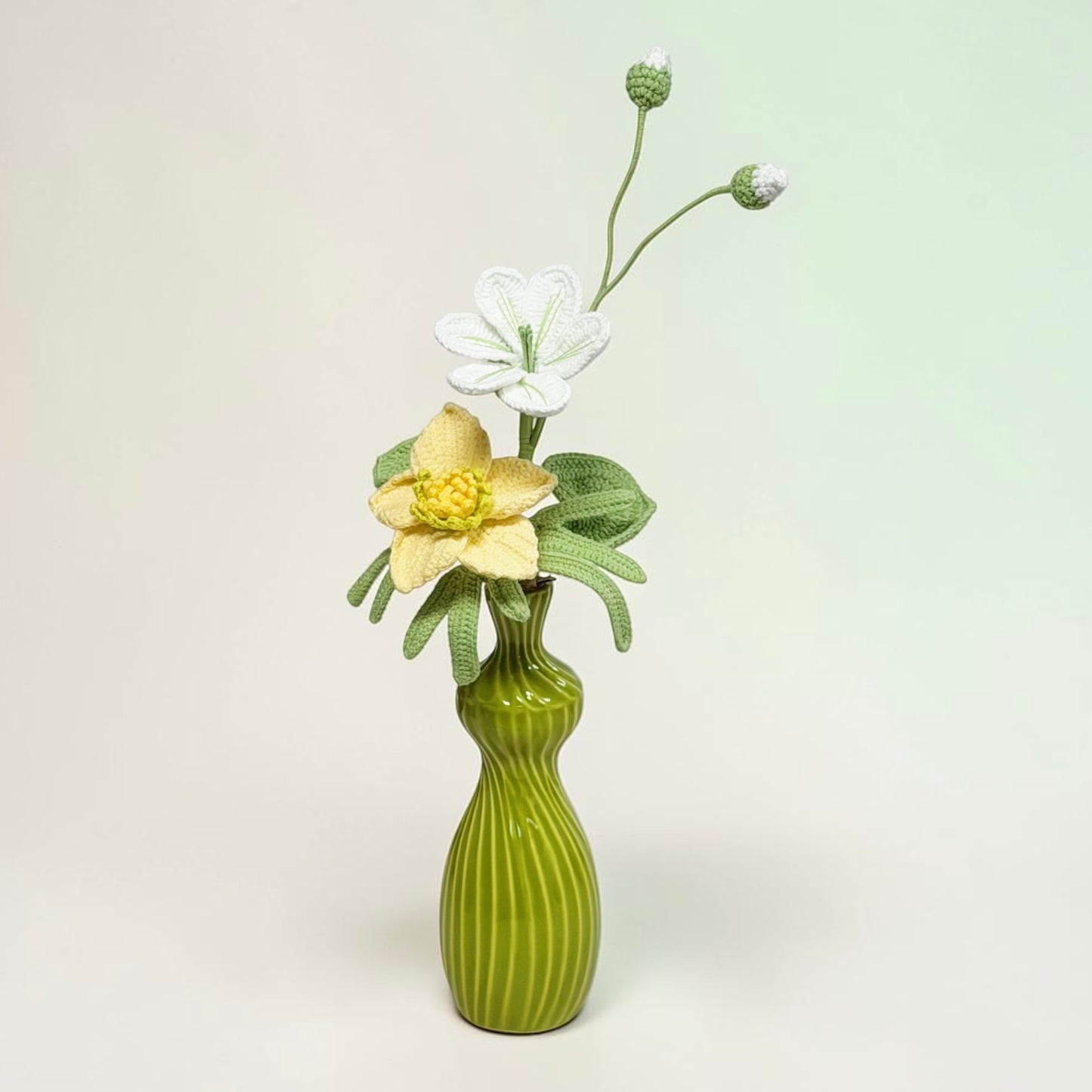 Crochet Bouquet Green Whisper (No Vase)